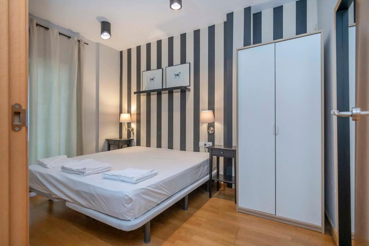 Appartement Modern And Bright In Eixample 2-1 Barcelone