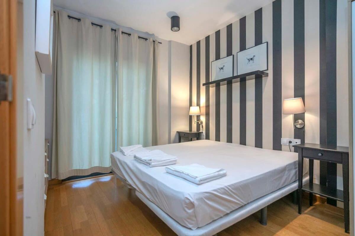 Modern And Bright In Eixample 2-1 Appartement