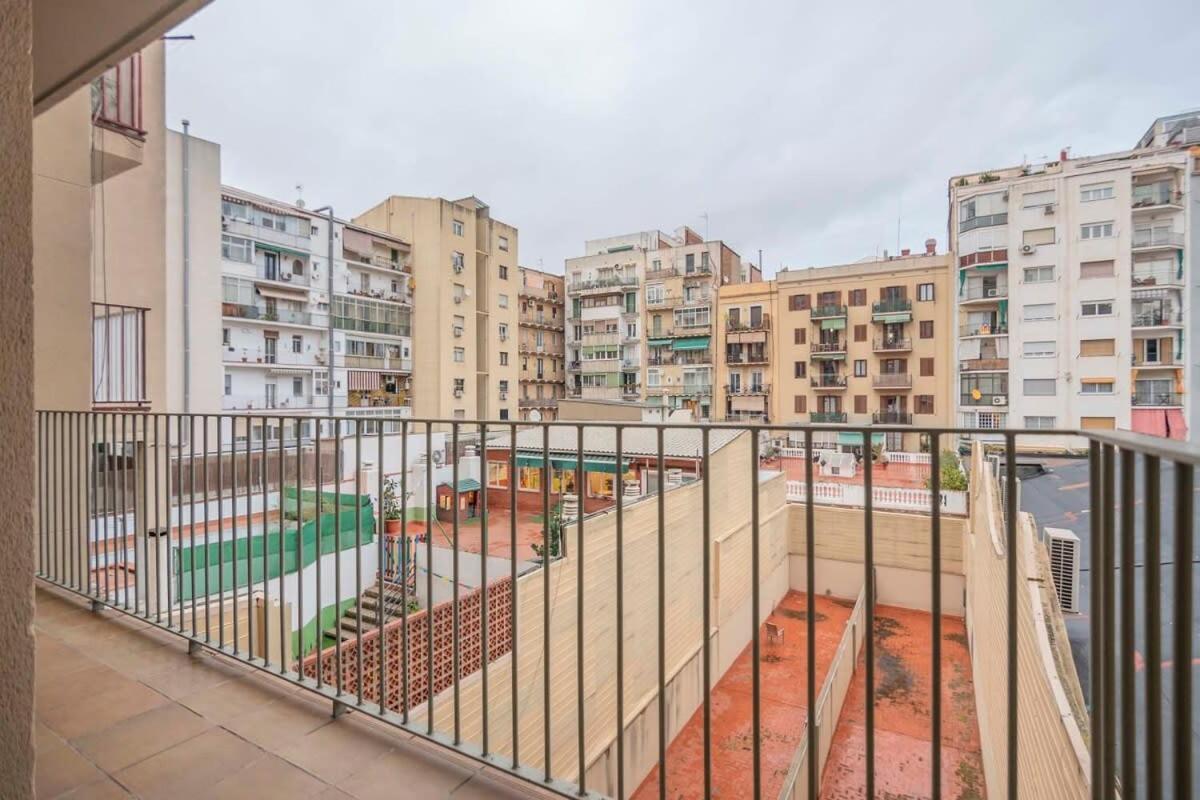 Modern And Bright In Eixample 2-1 Appartement